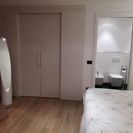 Appartement Center Large With Large Shower Aoste